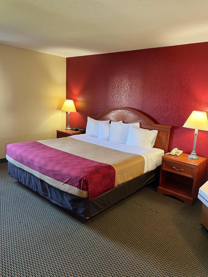 Decatur Express Inn & Suites מראה חיצוני תמונה