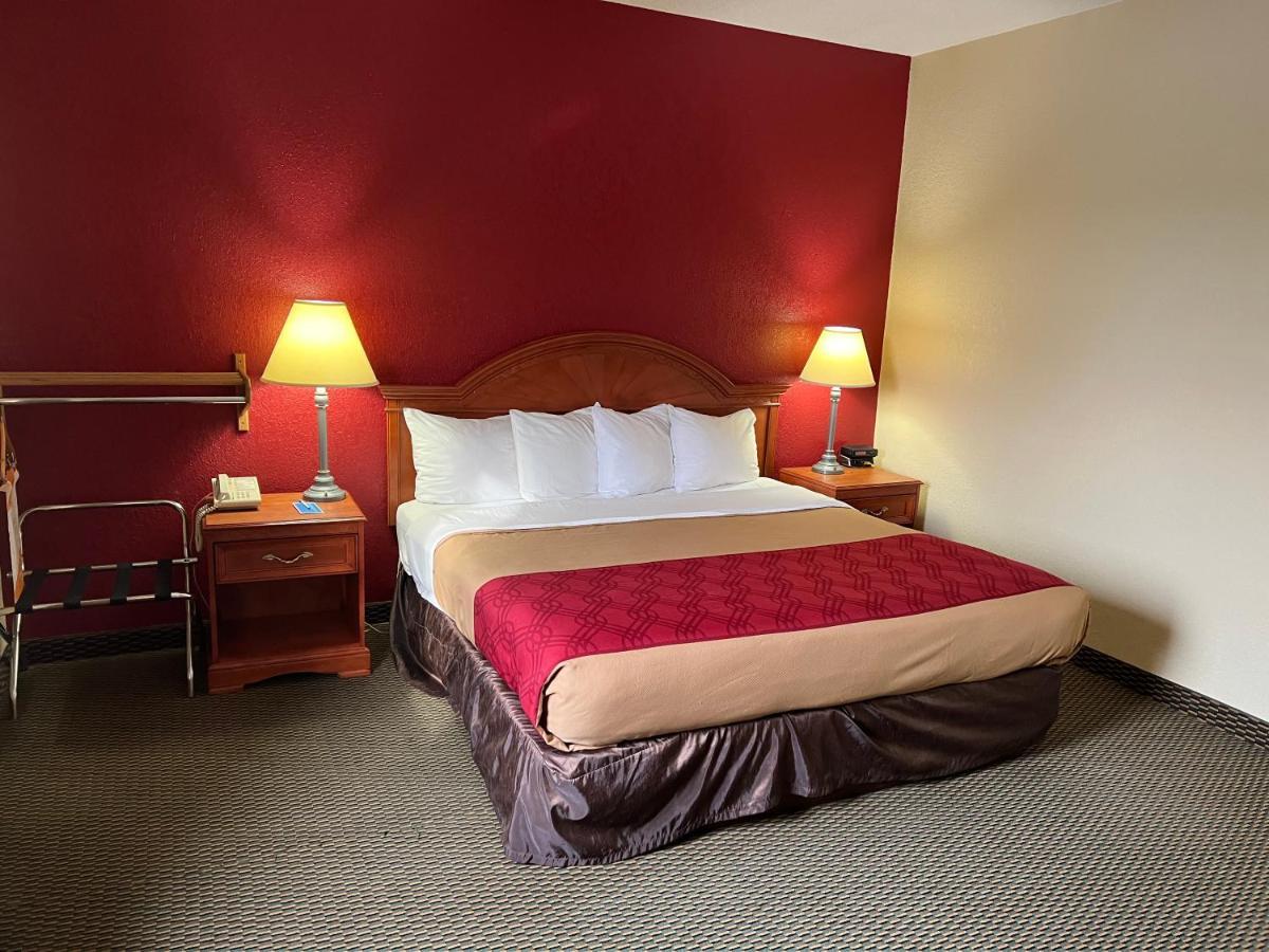 Decatur Express Inn & Suites מראה חיצוני תמונה