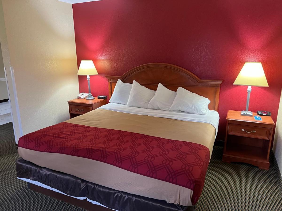 Decatur Express Inn & Suites מראה חיצוני תמונה