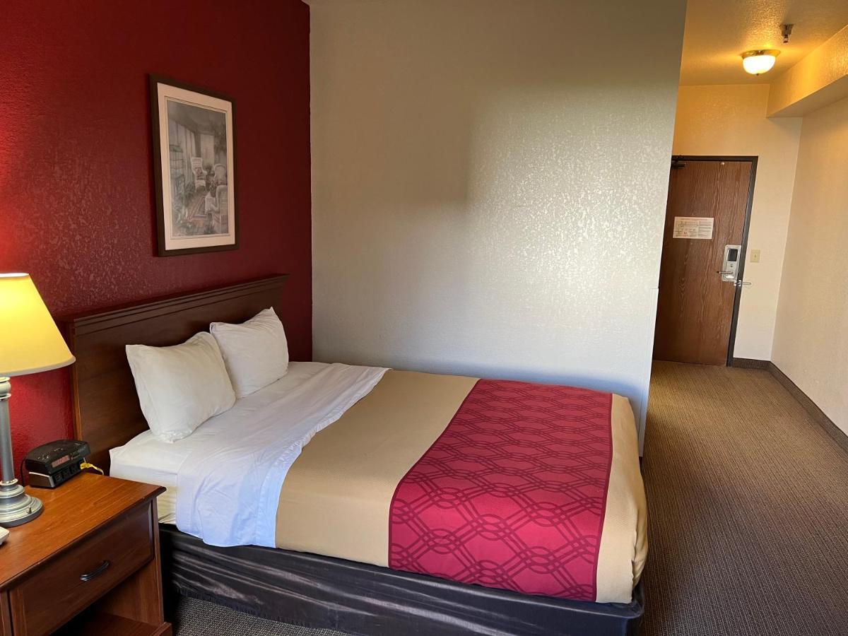 Decatur Express Inn & Suites מראה חיצוני תמונה